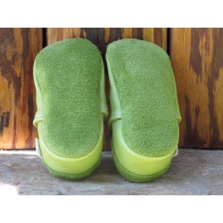 Chaussons dinosaure vert pomme/chocolat